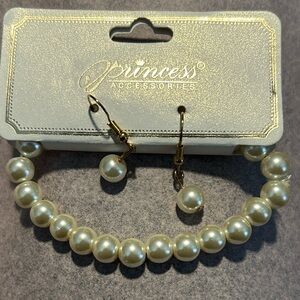 Princess Gold and Cream Pearl Bracelet and Earrings Set